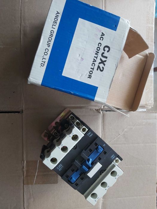 Contactor trifazat Andeli CJX2-4011, 40A, Nou în cutie