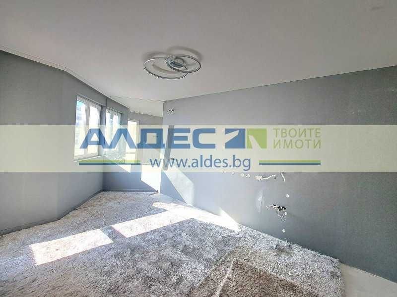 Дава се под наем Двустаен апартамент в София, Изток - 165 кв.м за 800 € - Снимка #9