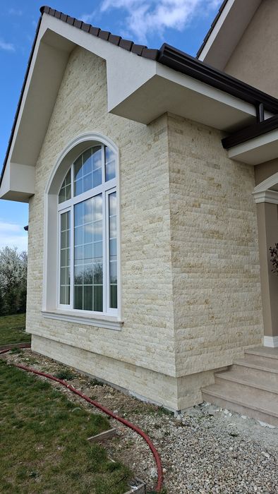 Travertin Menia 13mp