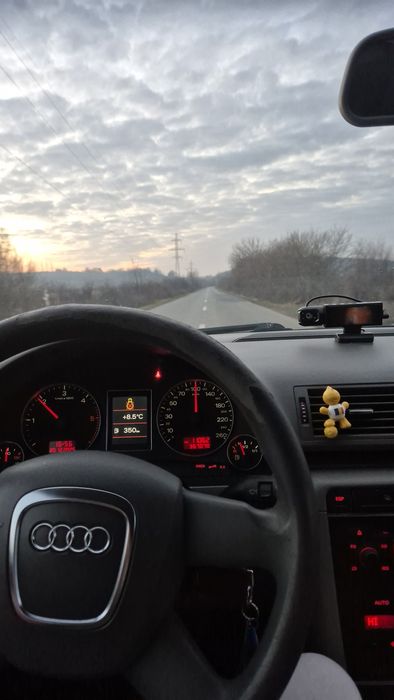 Vând Audi A4 înmatriculat