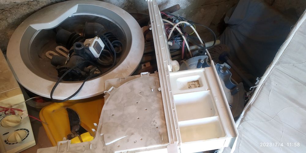 Продам Дверь от стеральный машинка