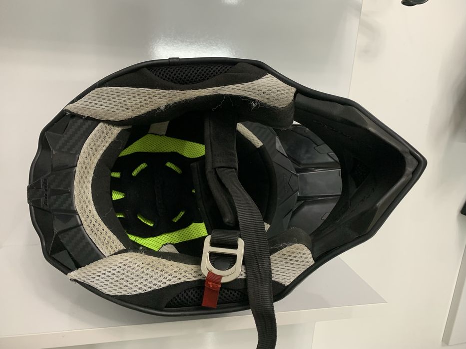 Каска Airoh Twist XXL