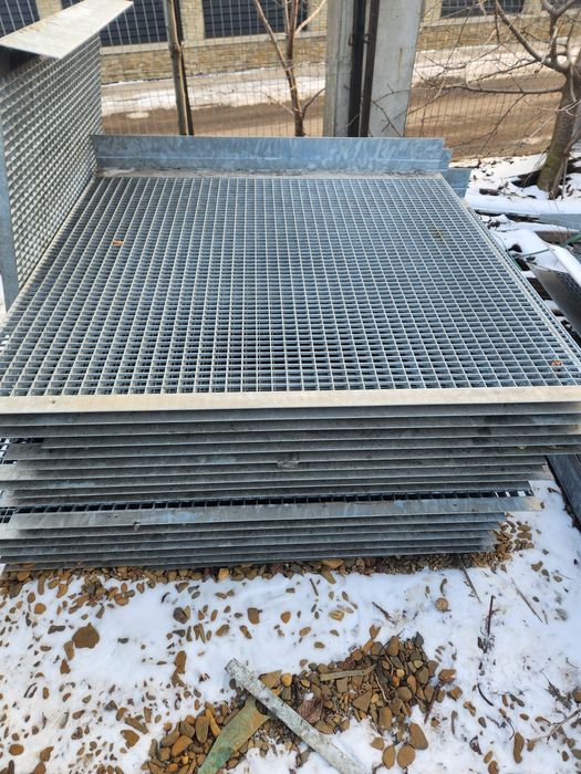 Grilaje zincate galvanizate