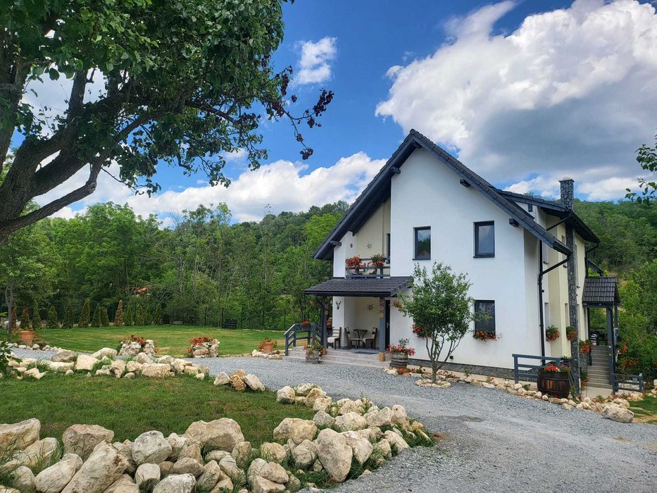Cazare Crăciun și Revelion – Casa din Deal și Casa din Vale, Podeni