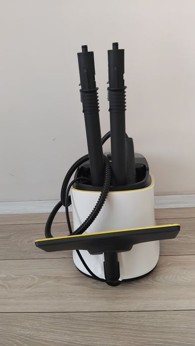 Парочистачка Karcher SC 4 Deluxe, 1.513-460.0, 2000W, 3.5 бара, Загряване за 4 мин, НОВА.