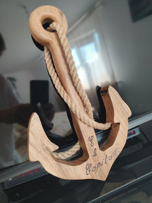 Ancora lemn masiv nuc