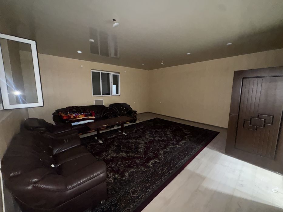 Продается квартира в цокольном этаже Массив Куйлюк 1 под новостройкой