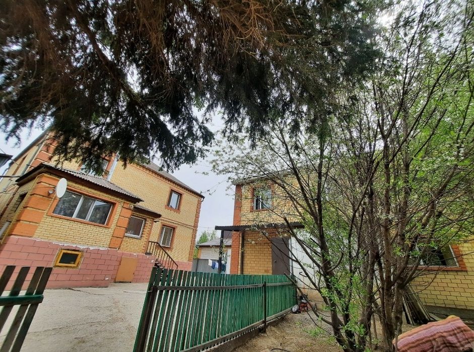 Продам Два благоустроенных дома в центре Астаны!