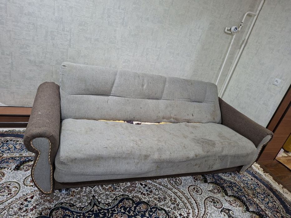 Диван б/у продаётся