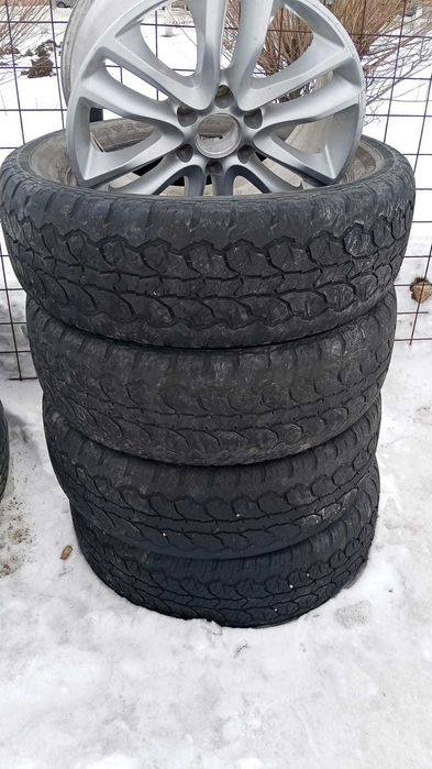 Продам шины 275/60R20