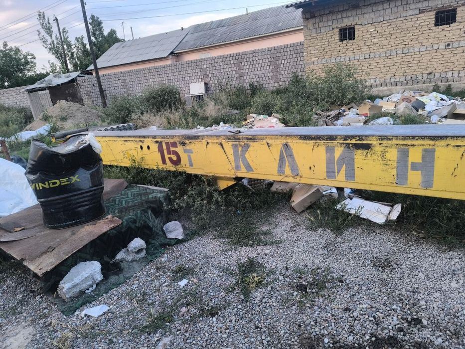 Avtokran strela sotiladi