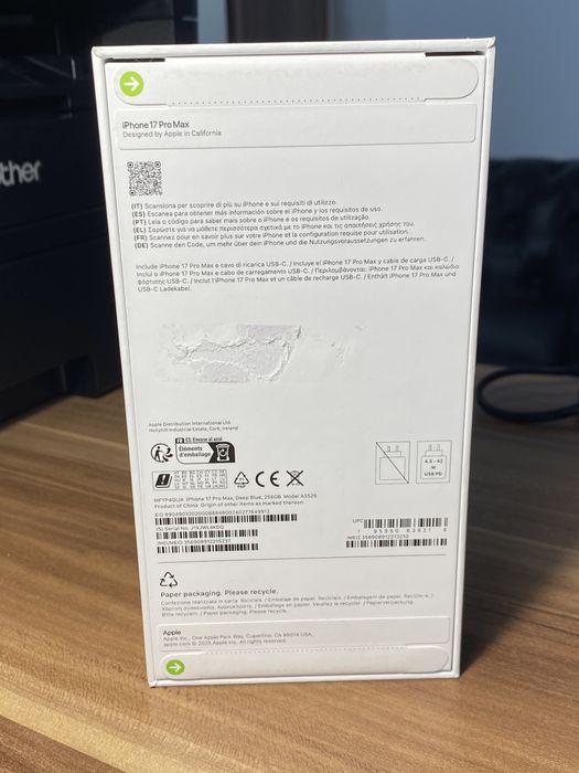 iPhone 17 Pro Max • 256 GB • Deep Blue