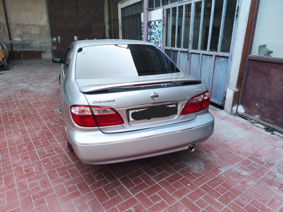 Nissan maxima a33