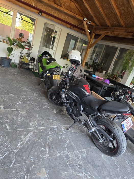 Kawasaki Zx6R verde