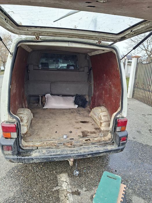 Autoutilitară Volswagen t4
