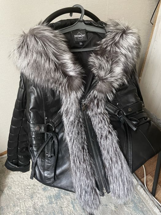 Продам куртку новая