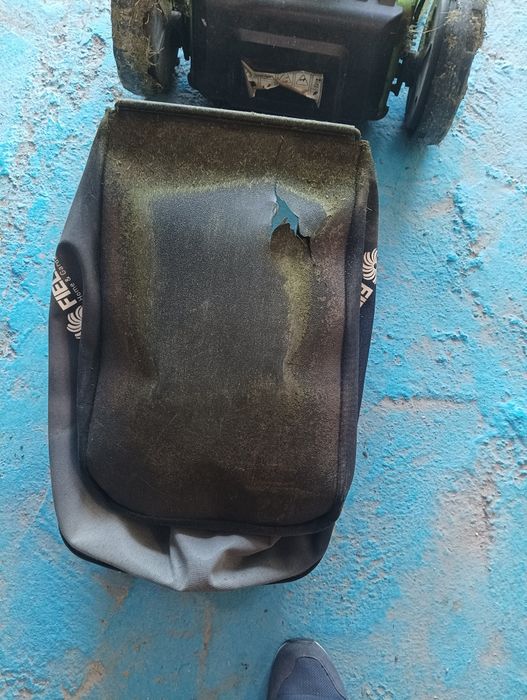 Продавам бензинова косачка