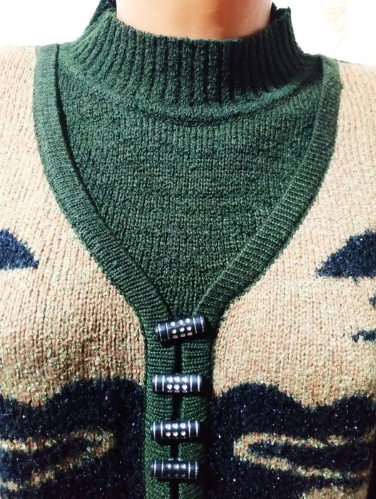 Свитер- обманка. Размер 48-50