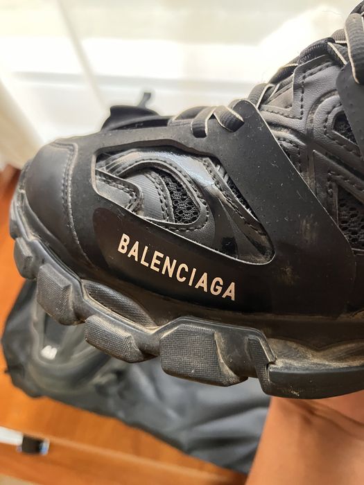 Balenciaga track ca noi