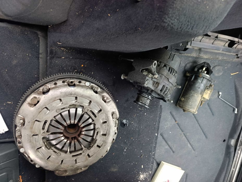 Мерцедес спринтер 313 2.2 CDI на Части