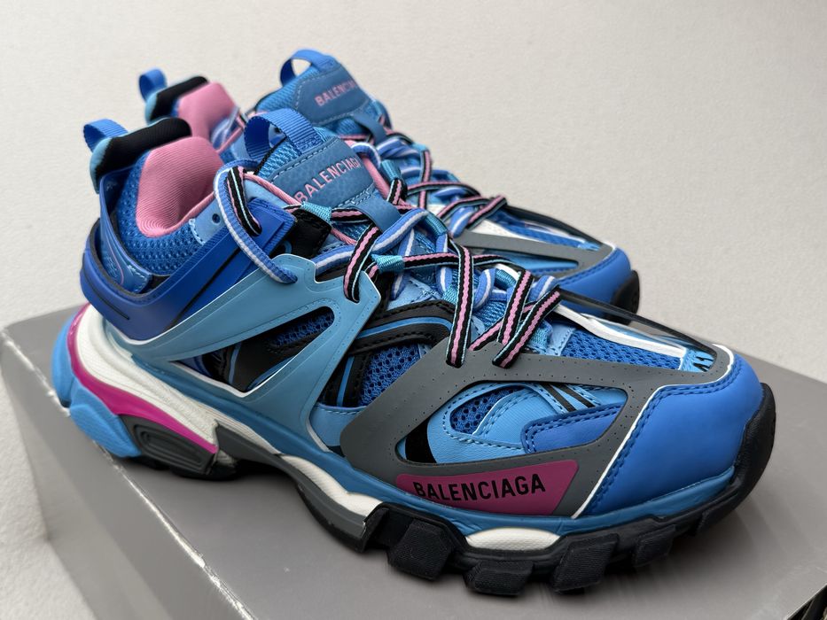 Balenciaga track