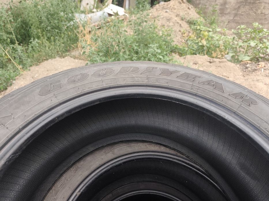 Продам резину торг уместен