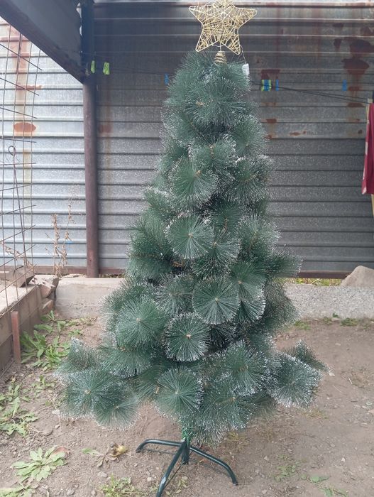 Продам ёлку 130 см