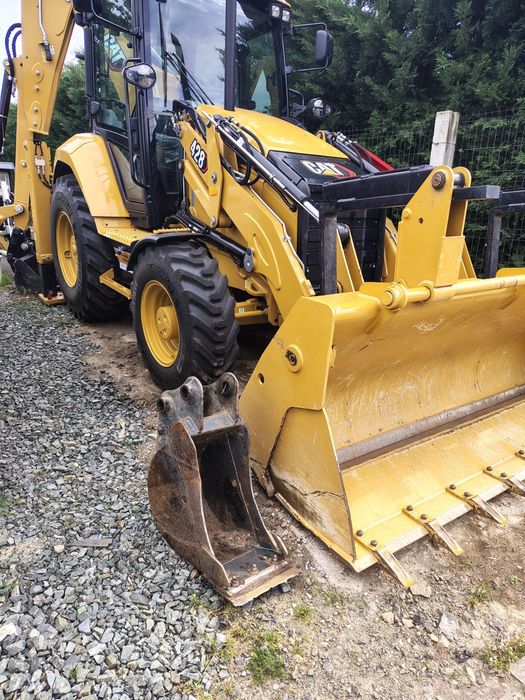 Servcii buldoexcavator demolari constrolate decopertari nivelari de teren pietruire drumuri  sa paturi fundatii