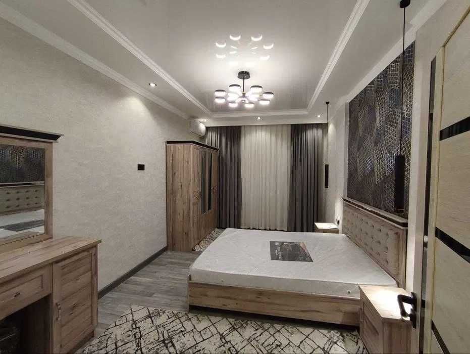 Сдам срочно кв-ру Чиланзар , ул. Мукимий ТРЦ Парус 2-ком 2/4 (Р5)