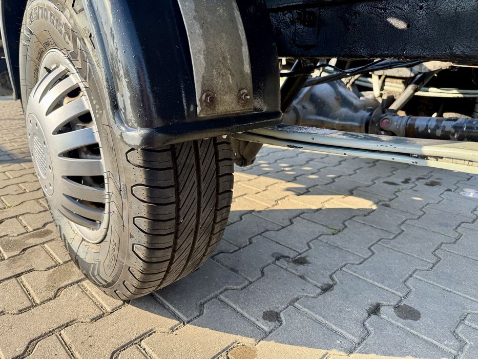 Mercedes Sprinter autoplatformă 3.5 tone 2.7CDI