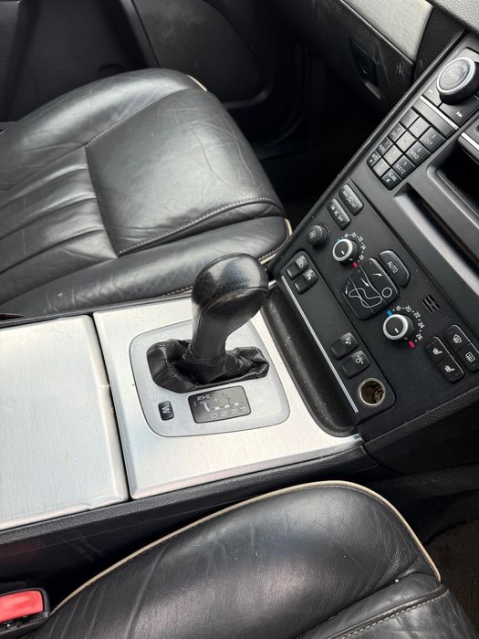 На части Volvo xc90 2.5 дизел auto 2012 година