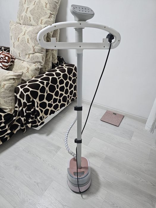 Паровой утюг (не рабочий)