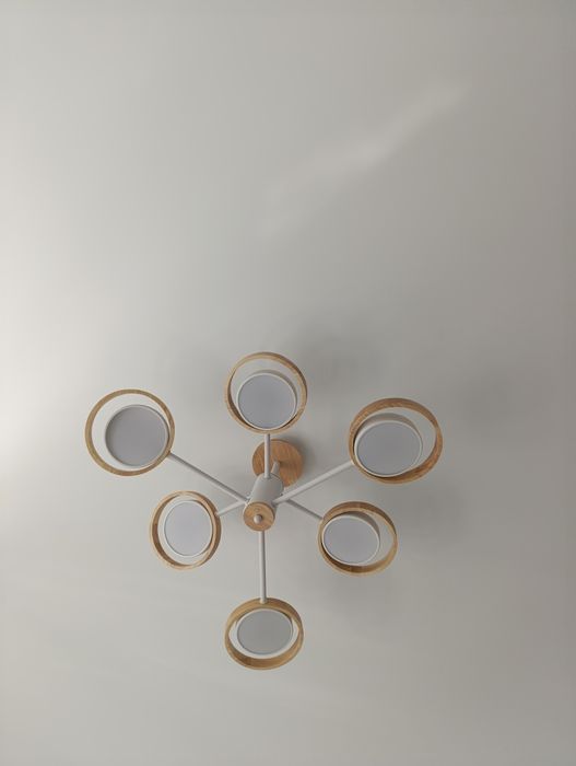 Люстра новое оригинальный Срочно