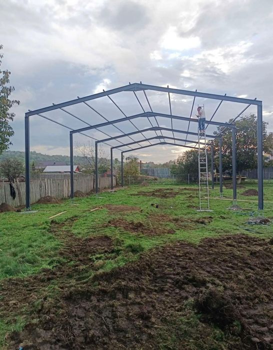 Vând hală metalică de 15 m x20 m x5 m