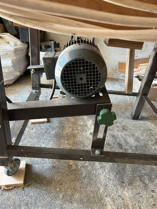 Настолен циркуляр