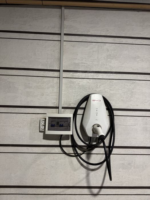 Зарядная станция для дома BYD