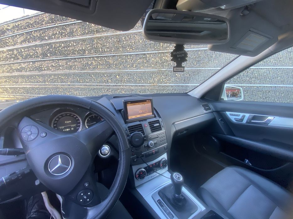 MERCEDES-BENZ C-Class 2011 — imagine 5