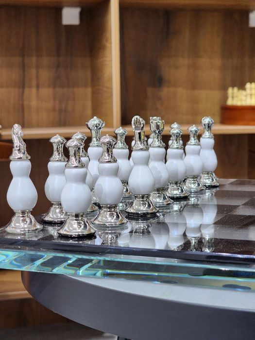 Элитные подарочные шахматы из Италии