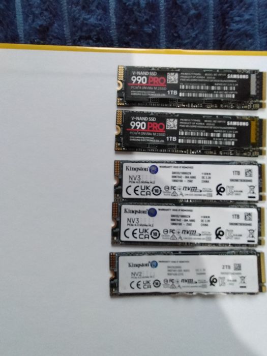 Vând ssd de 4tb  citiți anunțul va rog