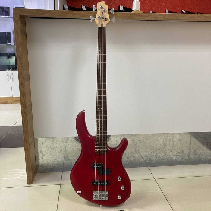 000a21 лектроБасГитара CORT ACTION PJ / sk149402