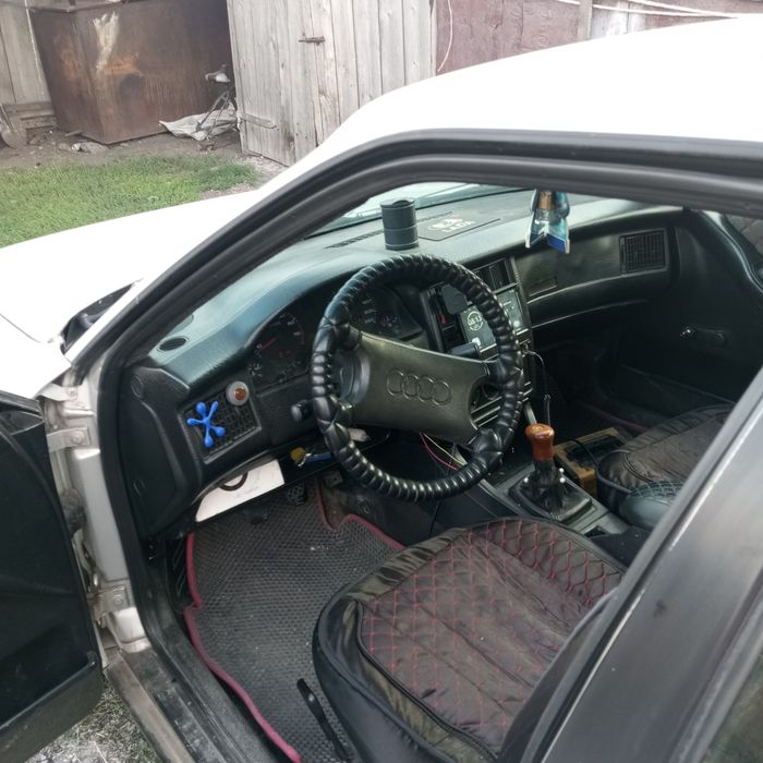 Продам Ауди б3 на ходу