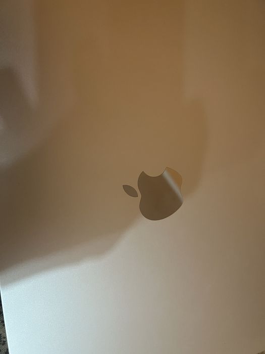 MacBook Air M4 16GB RAM / 256GB SSD – ca NOU, GARANȚIE