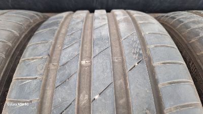 Гуми Kumho 245/40R18 4броя  летни