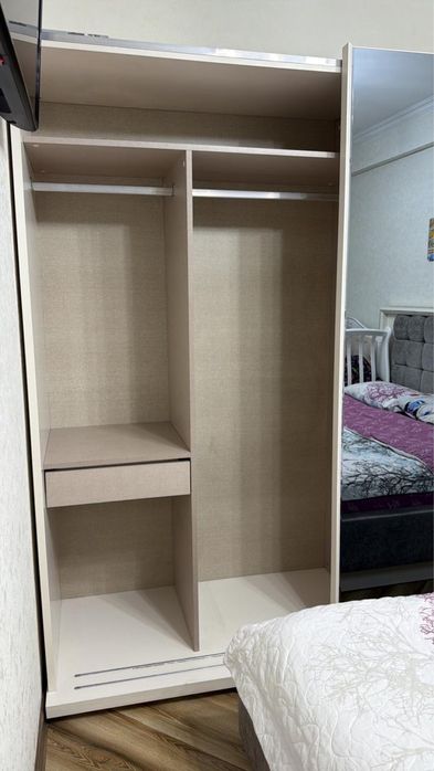 Шкаф купе хорший