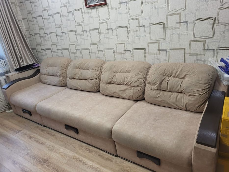 Продам диван большой, длина 340 см.