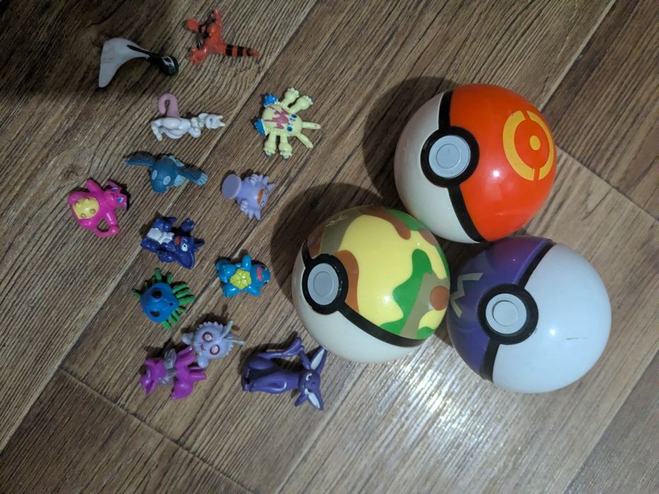 Игрушки покемоны ,Roblox , рыцари, др. для мальчиков б/у по 1000