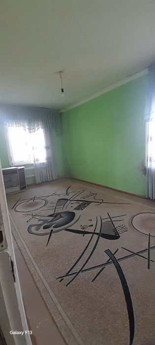 Арзон нархда 1 хонали квартира сотилади 5 микрн