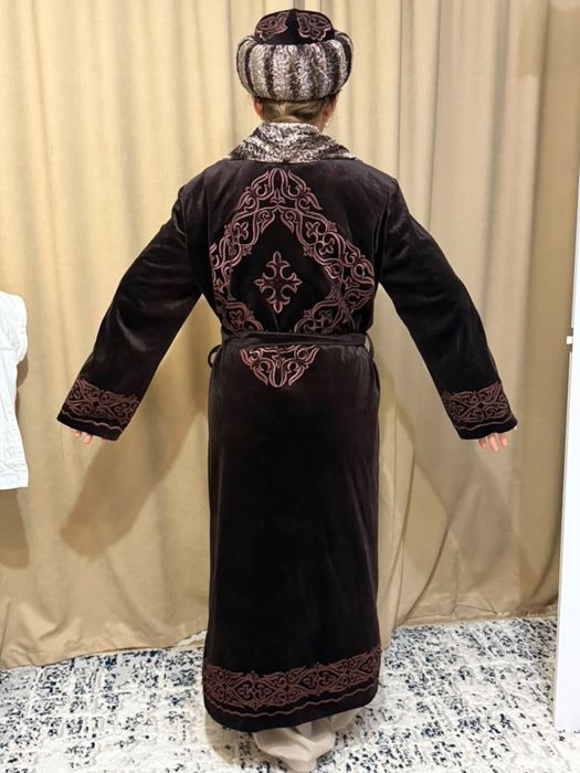 Продам новый нац костюм.