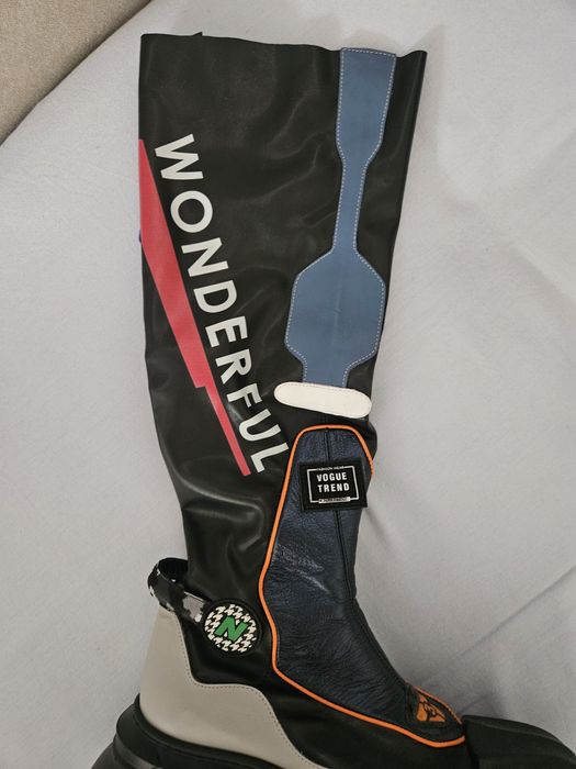 Продавам  дамски ботуши