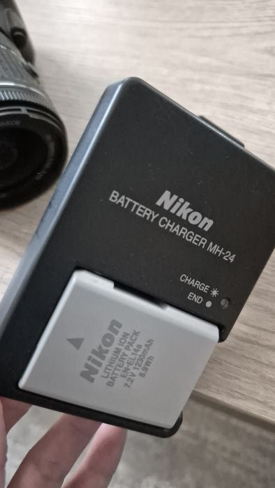 Фотоаппарат Nikon D3300 Б/У в идеальном состоянии.